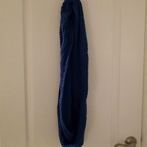 Blue knit infinity scarf NEVER WORN